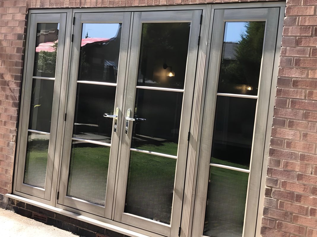 How to Create a Seamless Indoor Outdoor Living Experience