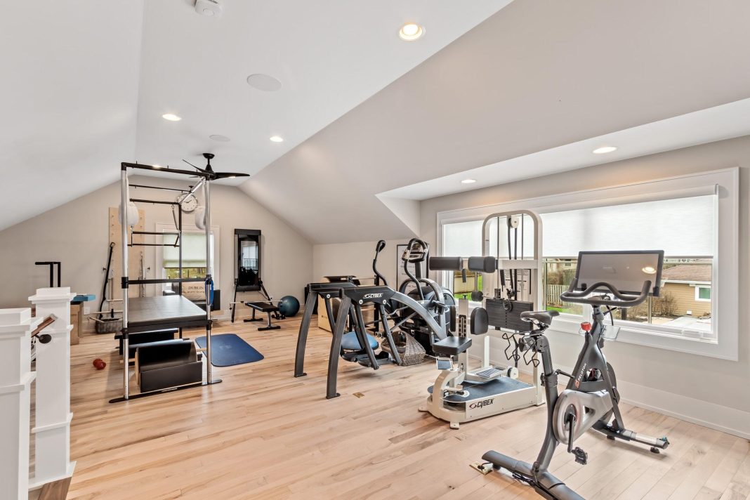 Best ways to design a luxury home gym with the latest tech