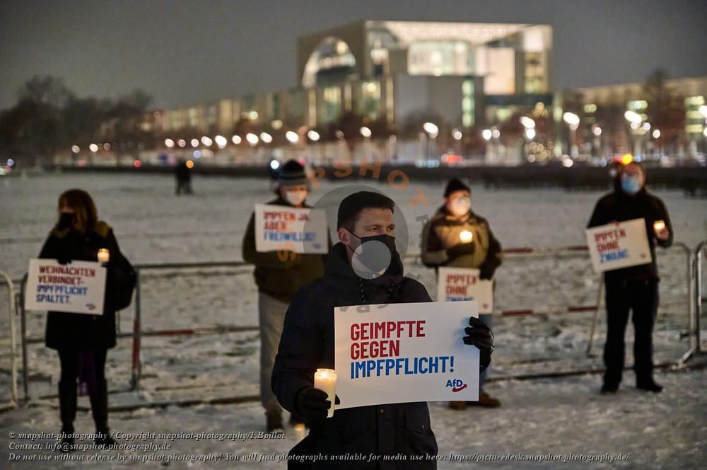 Exploring Alternatives to Compulsory Vaccination for School Enrollment