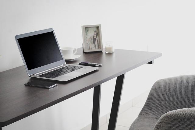 Enhancing Productivity: How Quality Office Equipment Impacts Remote Work Efficiency
