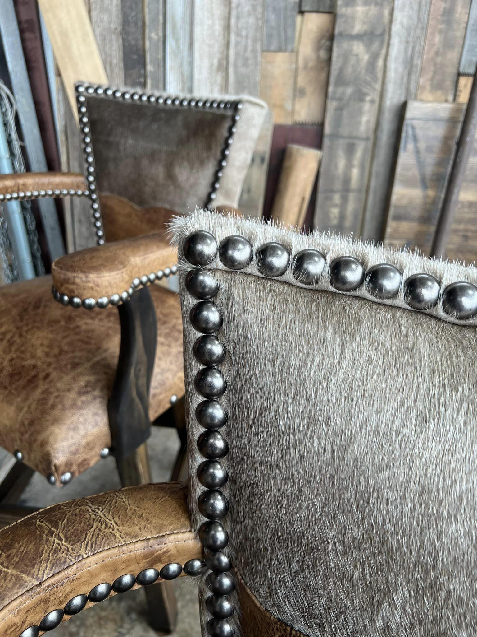 Recommendations for Enhancing Warmth in Modern Luxury Homes